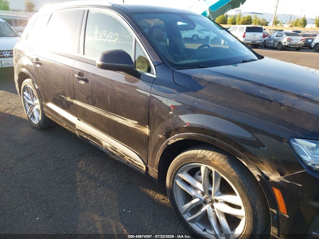 Audi Q7 3.0t Premium 2018 WA1VAAF77JD010297 Image 6