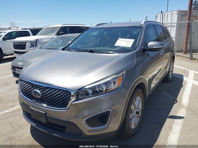 KIA Sorento 3.3l Lx 2018 5XYPG4A55JG389998 Image 2
