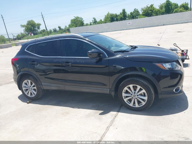 JN1BJ1CP2KW530428 Nissan Rogue Sport Sv