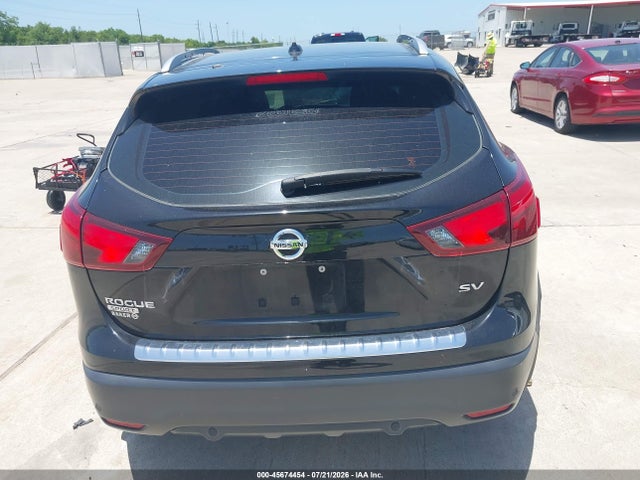 JN1BJ1CP2KW530428 Nissan Rogue Sport Sv