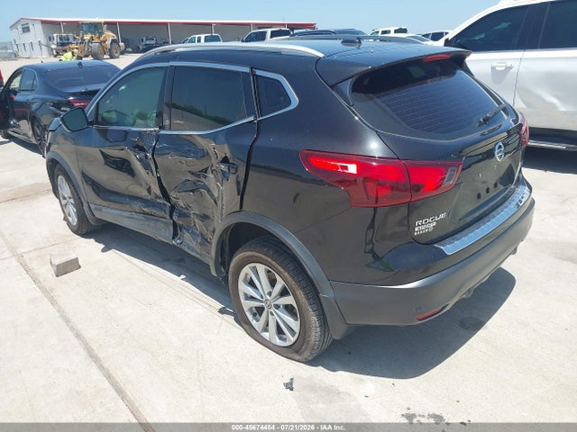 JN1BJ1CP2KW530428 Nissan Rogue Sport Sv