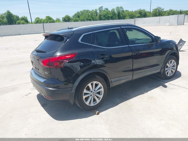 JN1BJ1CP2KW530428 Nissan Rogue Sport Sv