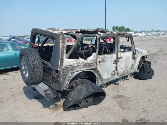 1C4BJWEG5FL630747 Jeep Wrangler Unlimited Sahara