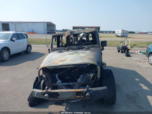 1C4BJWEG5FL630747 Jeep Wrangler Unlimited Sahara