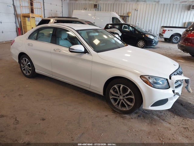 45674540 :رقم المزاد ، 55SWF4KB8GU172205 vin ، 2016 Mercedes-benz C 300 4matic مزاد بيع