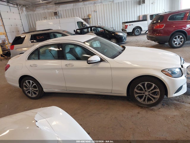 45674540 :رقم المزاد ، 55SWF4KB8GU172205 vin ، 2016 Mercedes-benz C 300 4matic مزاد بيع