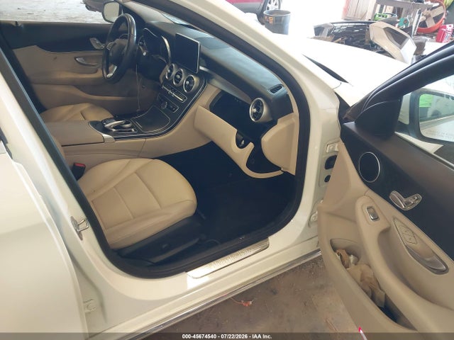 45674540 :رقم المزاد ، 55SWF4KB8GU172205 vin ، 2016 Mercedes-benz C 300 4matic مزاد بيع