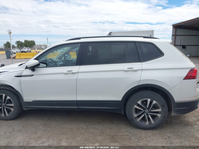 3VV1B7AX6NM098007 Volkswagen Tiguan 2.0t S