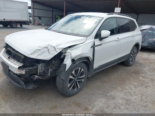 3VV1B7AX6NM098007 Volkswagen Tiguan 2.0t S