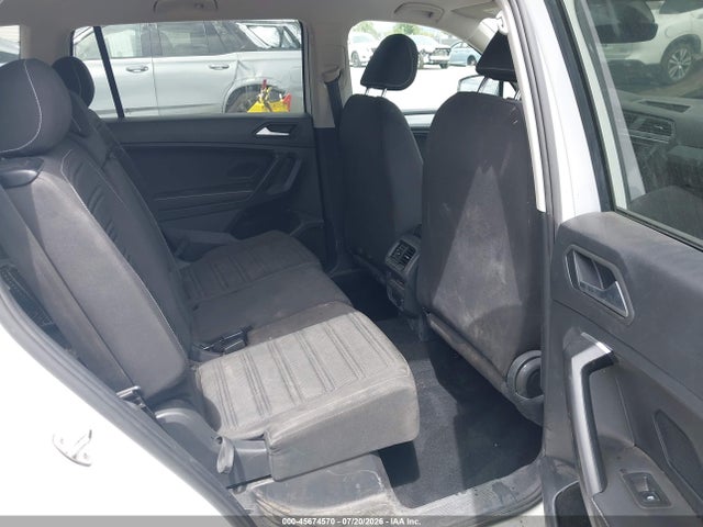 3VV1B7AX6NM098007 Volkswagen Tiguan 2.0t S