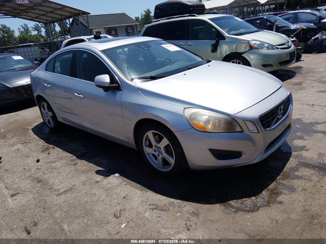 45674593 :رقم المزاد ، YV1622FS5C2054941 vin ، 2012 Volvo S60 T5 مزاد بيع