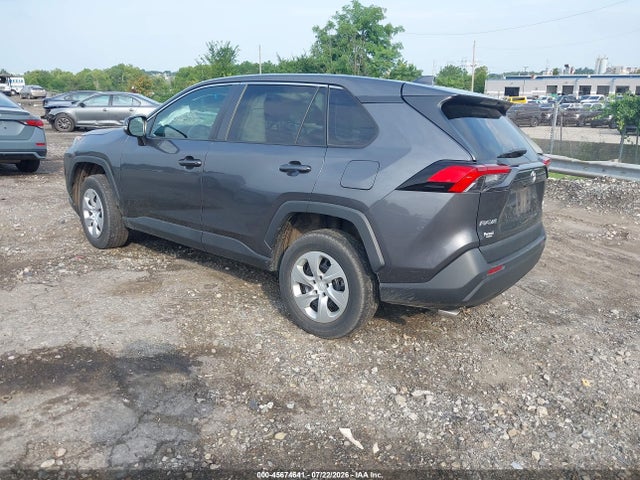 Toyota RAV4 LE 2022 2T3G1RFV5NC258733 Image 3