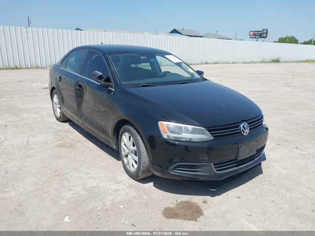 45674656 :رقم المزاد ، 3VWDX7AJ3DM370758 vin ، 2013 Volkswagen Jetta 2.5l Se مزاد بيع