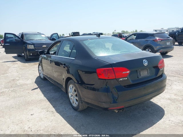 45674656 :رقم المزاد ، 3VWDX7AJ3DM370758 vin ، 2013 Volkswagen Jetta 2.5l Se مزاد بيع