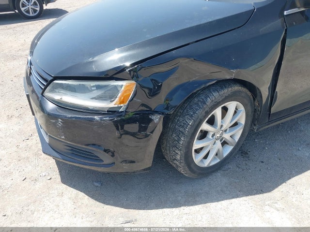 45674656 :رقم المزاد ، 3VWDX7AJ3DM370758 vin ، 2013 Volkswagen Jetta 2.5l Se مزاد بيع