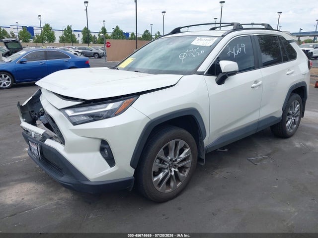 Toyota Rav4 Xle Premium 2022 2T3A1RFV1NW304160 Image 2