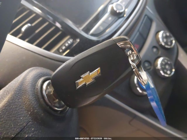 45674703 :رقم المزاد ، KL7CJKSB6LB030517 vin ، 2020 Chevrolet Trax Fwd Ls مزاد بيع