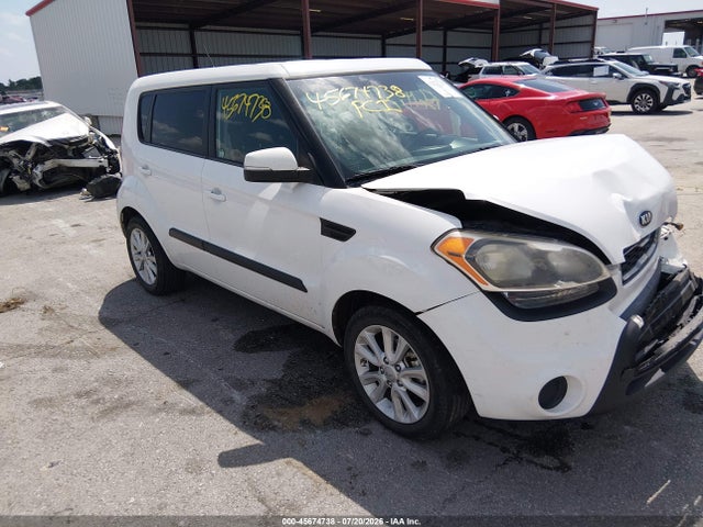 Auction sale of the 2013 Kia Soul +, vin: KNDJT2A6XD7504580, lot number: 45674738