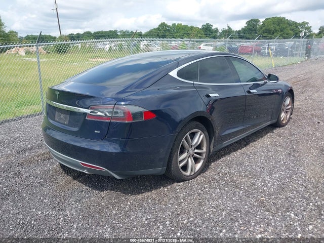 Tesla Model S 60/70/85 2015 5YJSA1H10FF080418 Image 4
