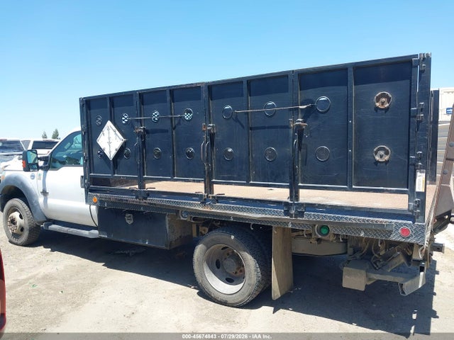 Ford F-550 Chassis Xl 2016 1FDUF5HT6GEC16794 Image 14