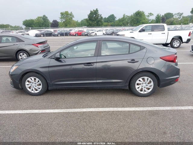 Продажа на аукционе авто 2020 Hyundai Elantra Se, vin: 5NPD74LFXLH613271, номер лота: 45674888