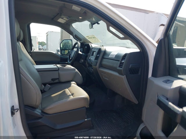 Ford F-550 Chassis Xl 2019 1FDUF5GT2KDA12672 Image 5