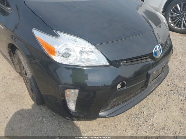 Toyota Prius Two 2014 JTDKN3DU6E0360924 Image 17