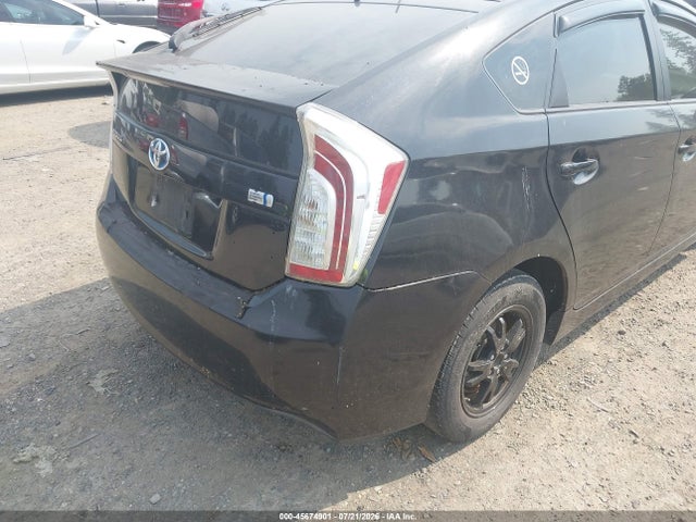 Toyota Prius Two 2014 JTDKN3DU6E0360924 Image 18