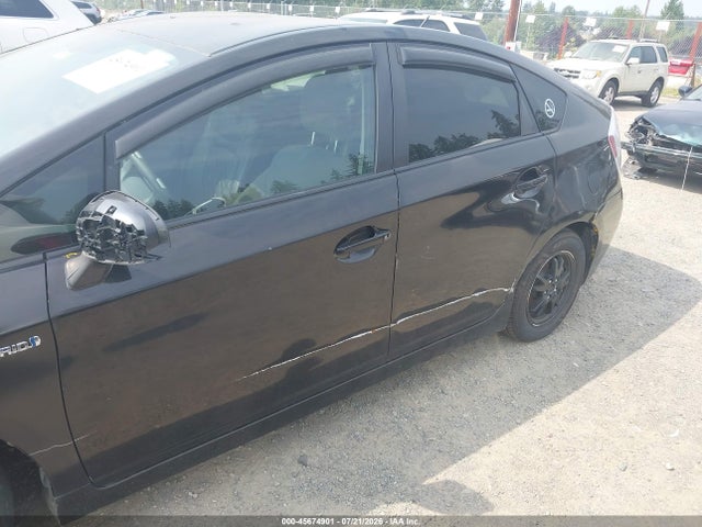 Toyota Prius Two 2014 JTDKN3DU6E0360924 Image 6