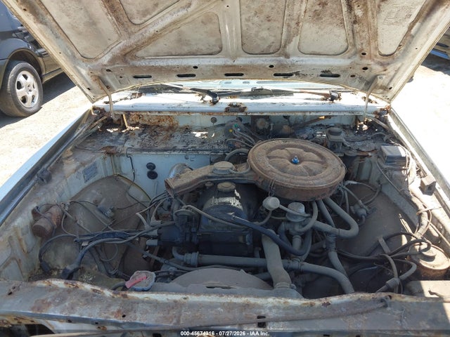 1984 Mazda B2000 Long Bed მანქანა იყიდება აუქციონზე, vin: JM2UC2214E0830249, აუქციონის ნომერი: 45674916