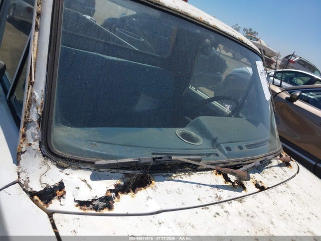 1984 Mazda B2000 Long Bed მანქანა იყიდება აუქციონზე, vin: JM2UC2214E0830249, აუქციონის ნომერი: 45674916