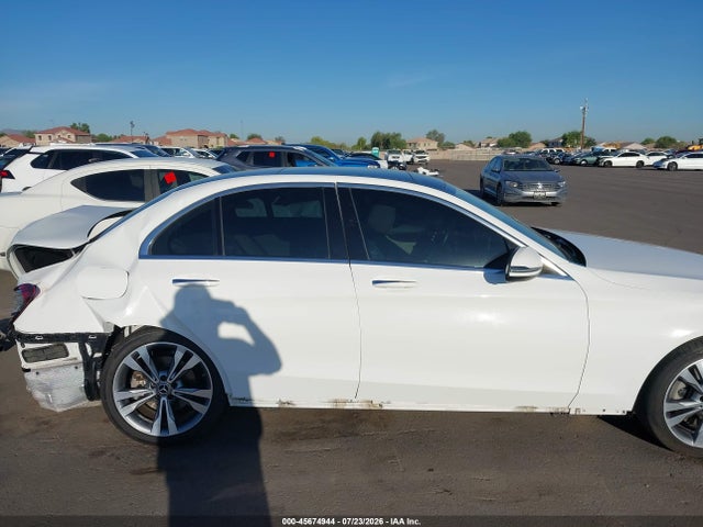 55SWF8EB1KU305995 Mercedes-Benz C 300 4matic