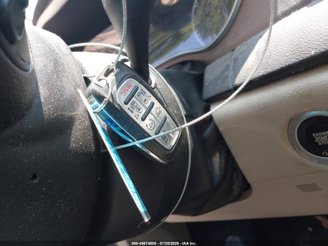 45674955 :رقم المزاد ، 2C4RC1DGXLR265997 vin ، 2020 Chrysler Voyager Lxi مزاد بيع