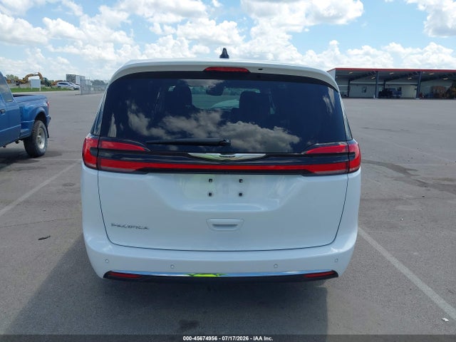 2024 Chrysler Pacifica Touring L მანქანა იყიდება აუქციონზე, vin: 2C4RC1BG4RR126797, აუქციონის ნომერი: 45674956