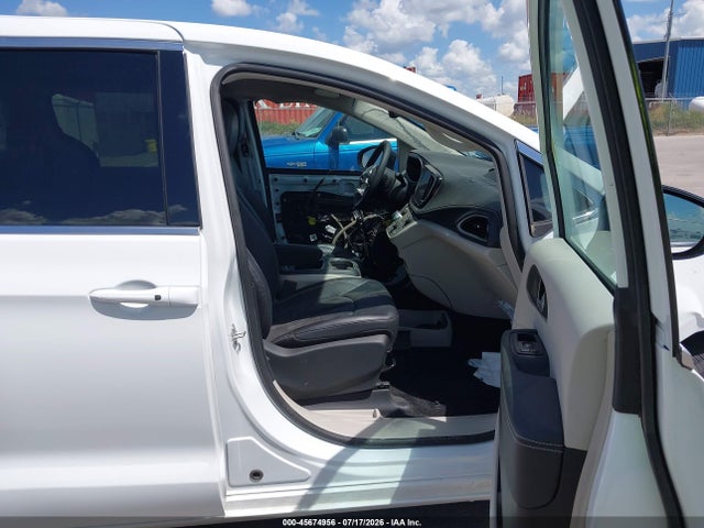 2024 Chrysler Pacifica Touring L მანქანა იყიდება აუქციონზე, vin: 2C4RC1BG4RR126797, აუქციონის ნომერი: 45674956