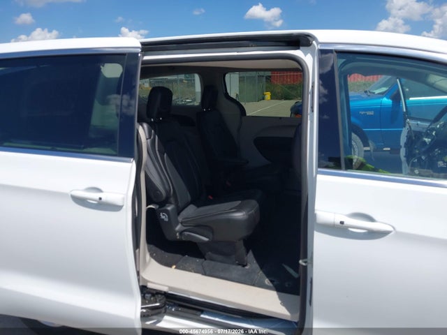 2024 Chrysler Pacifica Touring L მანქანა იყიდება აუქციონზე, vin: 2C4RC1BG4RR126797, აუქციონის ნომერი: 45674956