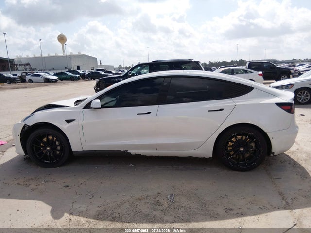 2021 Tesla Model 3 Standard Range Plus Rear-wheel Drive მანქანა იყიდება აუქციონზე, vin: 5YJ3E1EA5MF016689, აუქციონის ნომერი: 45674963