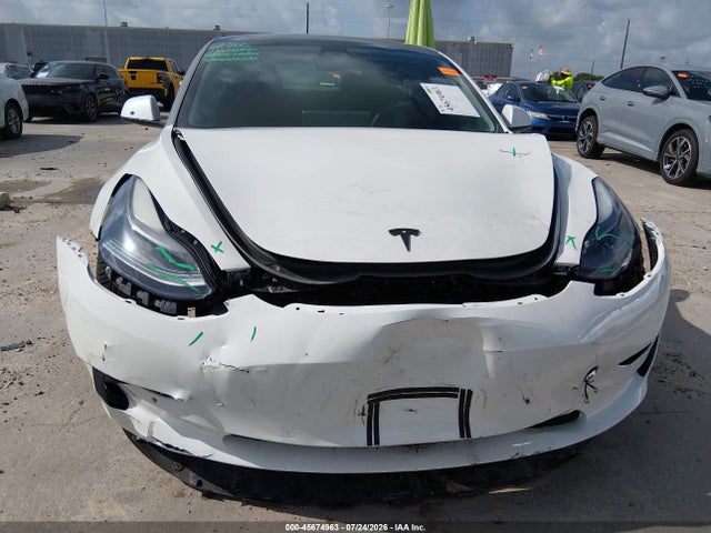 2021 Tesla Model 3 Standard Range Plus Rear-wheel Drive მანქანა იყიდება აუქციონზე, vin: 5YJ3E1EA5MF016689, აუქციონის ნომერი: 45674963
