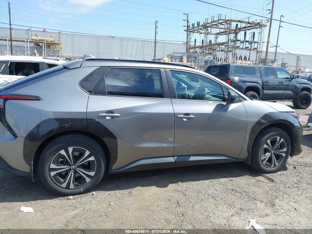 Toyota BZ4X XLE 2024 JTMAAAAA1RA041503 Image 13