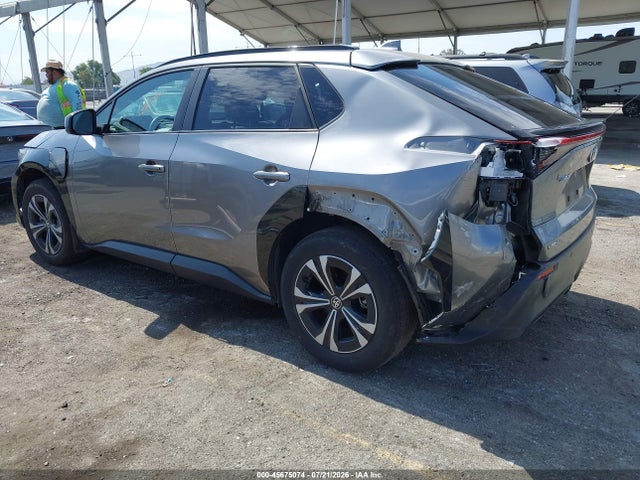 Toyota BZ4X XLE 2024 JTMAAAAA1RA041503 Image 3