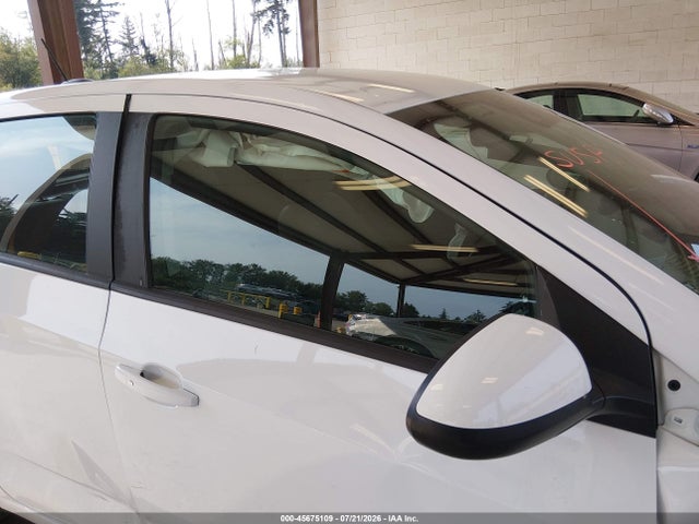2020 Chevrolet Sonic Fwd  1fl 5-door მანქანა იყიდება აუქციონზე, vin: 1G1JG6SB4L4121766, აუქციონის ნომერი: 45675109