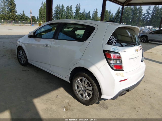 2020 Chevrolet Sonic Fwd  1fl 5-door მანქანა იყიდება აუქციონზე, vin: 1G1JG6SB4L4121766, აუქციონის ნომერი: 45675109