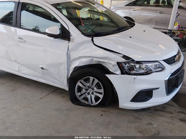 2020 Chevrolet Sonic Fwd  1fl 5-door მანქანა იყიდება აუქციონზე, vin: 1G1JG6SB4L4121766, აუქციონის ნომერი: 45675109
