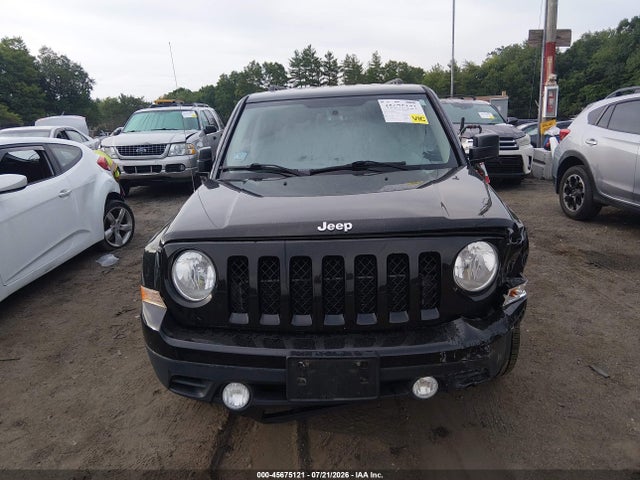 2016 Jeep Patriot Latitude მანქანა იყიდება აუქციონზე, vin: 1C4NJRFB8GD580410, აუქციონის ნომერი: 45675121