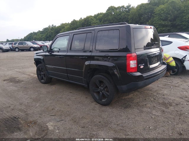 2016 Jeep Patriot Latitude მანქანა იყიდება აუქციონზე, vin: 1C4NJRFB8GD580410, აუქციონის ნომერი: 45675121
