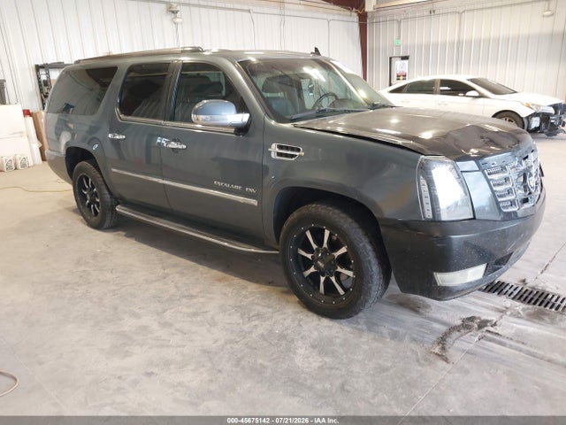 45675142 :رقم المزاد ، 1GYUKHEFXAR243796 vin ، 2010 Cadillac Escalade Esv Luxury مزاد بيع