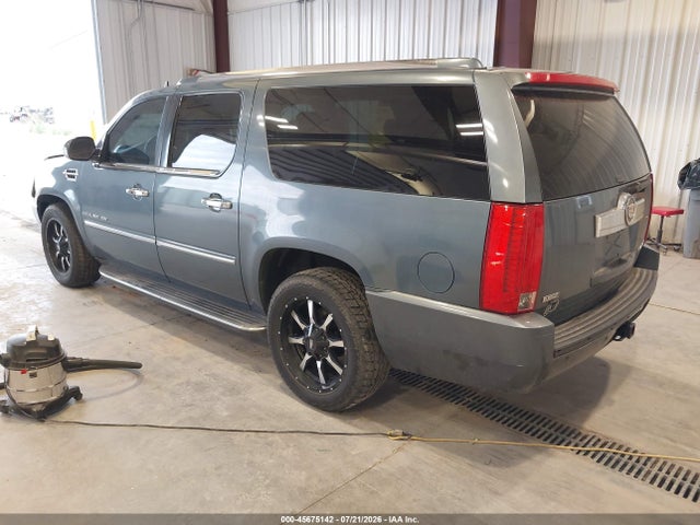 Продажа на аукционе авто 2010 Cadillac Escalade Esv Luxury, vin: 1GYUKHEFXAR243796, номер лота: 45675142