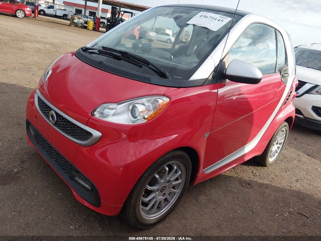 Smart Fortwo Electric Drive Passion 2014 WMEEJ9AA2EK736885 Image 2