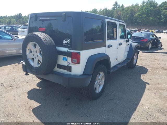 1C4BJWDG6GL137761 Jeep Wrangler Unlimited Sport