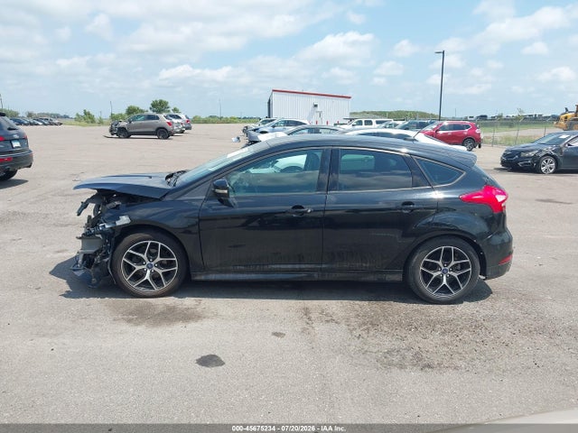 Ford FOCUS SE 2015 1FADP3K29FL254039 Image 15